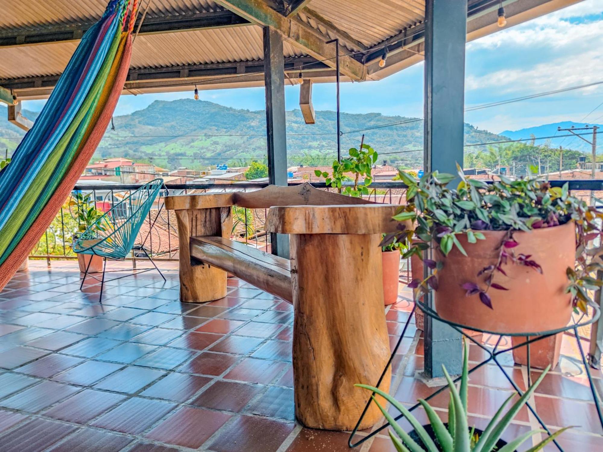 La Rosa Nautica Hostel Guaduas Eksteriør bilde