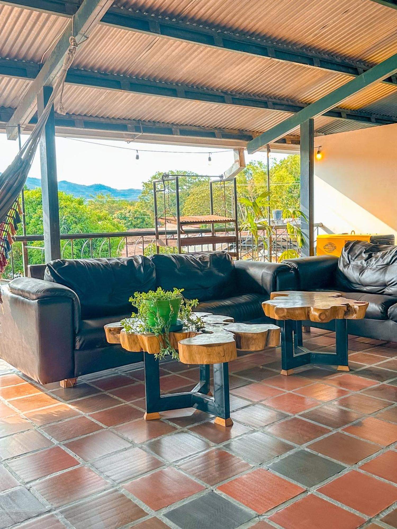 La Rosa Nautica Hostel Guaduas Eksteriør bilde
