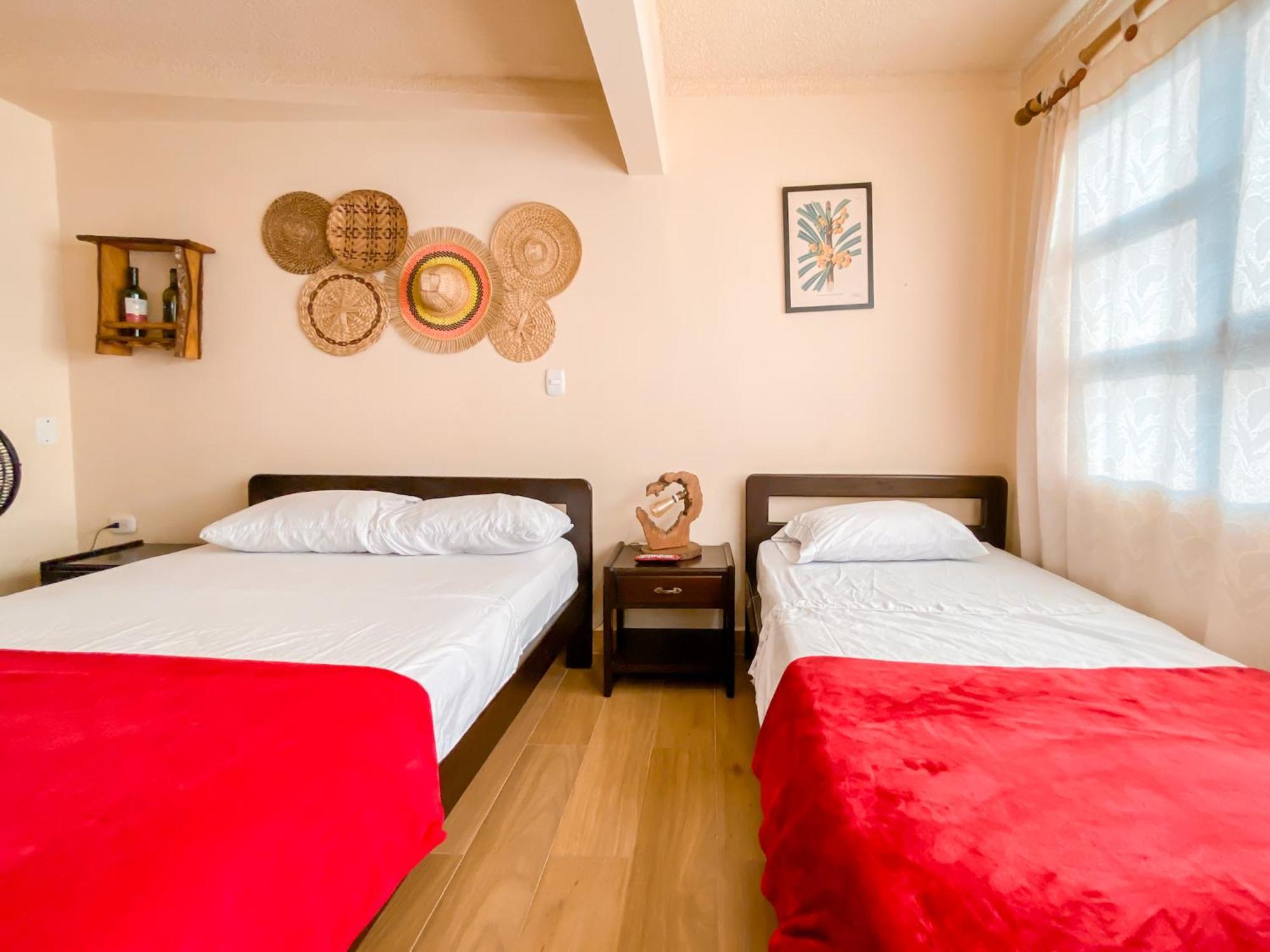 La Rosa Nautica Hostel Guaduas Eksteriør bilde