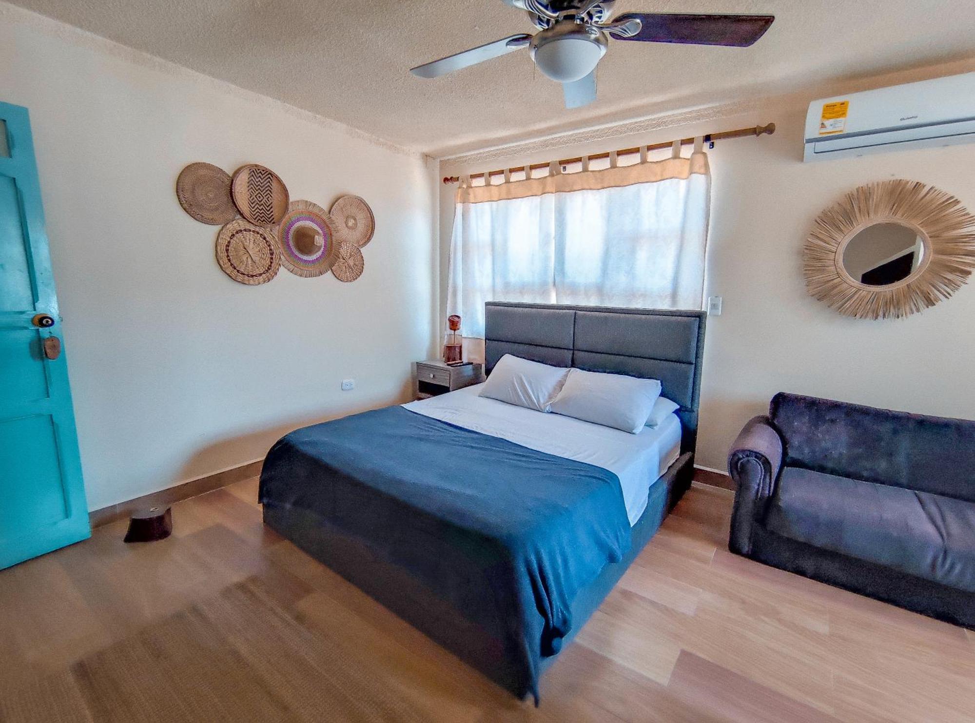 La Rosa Nautica Hostel Guaduas Eksteriør bilde